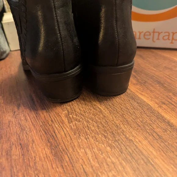 Baretraps Black Ankle Boots Size 8 - Picture 4 of 5
